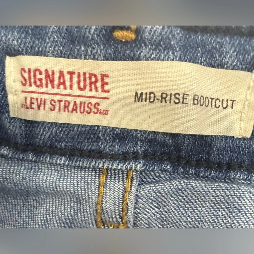 Signature by Levi Strauss brand signature